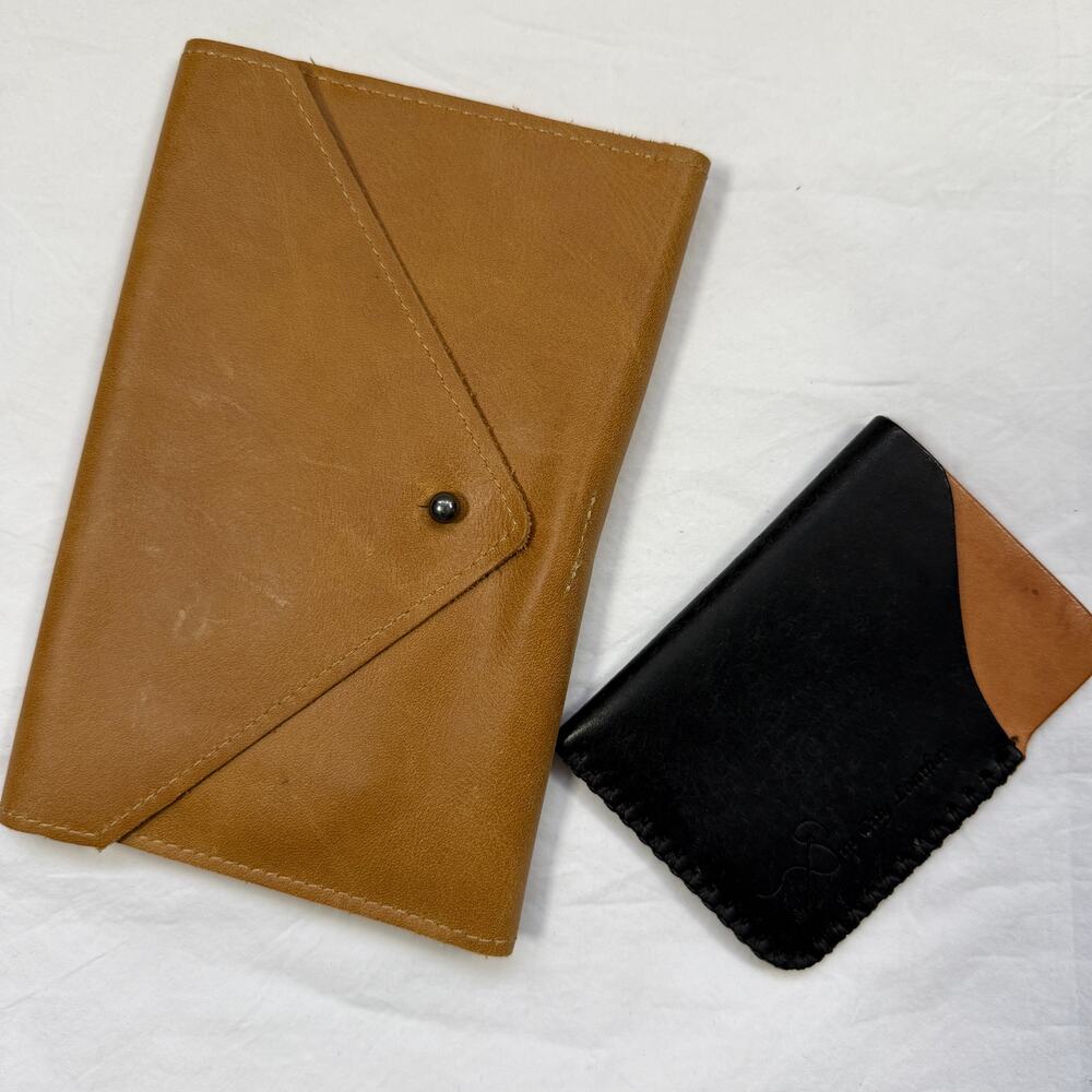 Set of 2 Leather Items Wallet & Card Holder EUC Camel & Black/Tan
